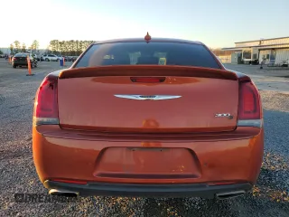 2020 Chrysler 300 S z VIN 2C3CCABG1LH255488, wystawiony jako Copart lot #83475054 z przebiegiem 98 252 mil mil oraz Szkoda całkowita • Salvage title. Historia ofert i sprzedaży dostępna na DreamBid. Obrazek 6.