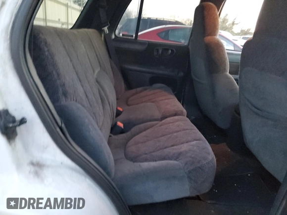 1998 GMC Jimmy SLS with VIN 1GKDT13W9W2506846, listed as a Copart auction lot 84854964 with 151,051 mi miles and Salvage Title. Bid and sale history available at carsss.com. Image 11.