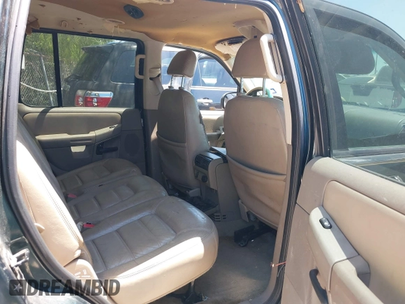 2002 Ford Explorer XLT z VIN 1FMZU63WX2ZC13479, wystawiony jako IAAI lot #42793555 z przebiegiem 206 581 mil mil oraz . Historia ofert i sprzedaży dostępna na DreamBid. Obrazek 8.