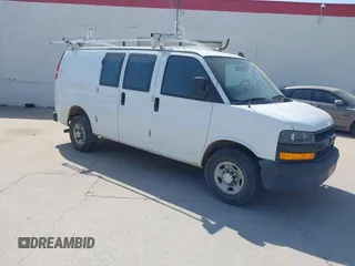 2019 Chevrolet Express Cargo Van with VIN 1GCWGAFPXK1164773, listed as a IAAI auction lot 41984554 with 87,916 mi miles. Bid and sale history available at carsss.com. Image 1.