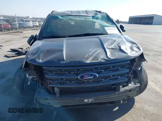 2019 Ford Explorer XLT z VIN 1FM5K8D87KGA09217, wystawiony jako IAAI lot #41696326 z przebiegiem 60 785 mil mil oraz . Historia ofert i sprzedaży dostępna na DreamBid. Obrazek 13.