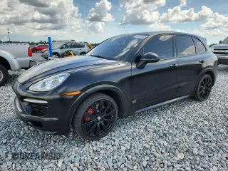 2013 Porsche Cayenne GTS z VIN WP1AD2A25DLA75526, wystawiony jako Copart lot #60520865 z przebiegiem Nie podano mil oraz Szkoda całkowita • Salvage title. Historia ofert i sprzedaży dostępna na DreamBid. Obrazek 1.