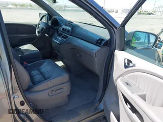 2009 Honda Odyssey EX-L with VIN 5FNRL38619B401970, listed as a IAAI auction lot 42017650 with 137,109 mi miles. Bid and sale history available at carsss.com. Image 5.