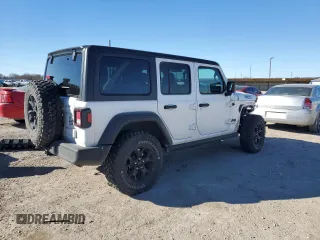 2022 Jeep Wrangler Unlimited High Tide with VIN 1C4HJXDG2NW102145, listed as a Copart auction lot 41407225 with 43,921 mi miles and Salvage Title. Bid and sale history available at DreamBid. Image 3.