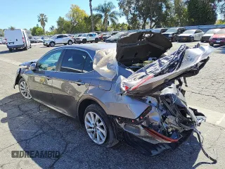 2023 Toyota Camry LE z VIN 4T1R11AKXPU764124, wystawiony jako Copart lot #47268875 z przebiegiem 37 406 mil mil oraz Szkoda całkowita • Salvage title. Historia ofert i sprzedaży dostępna na DreamBid. Obrazek 2.
