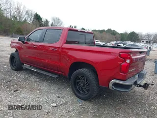 2019 Chevrolet Silverado 1500 LT with VIN 3GCUYDED7KG127193, listed as a IAAI auction lot 41553711 with 102,841 mi miles. Bid and sale history available at carsss.com. Image 3.
