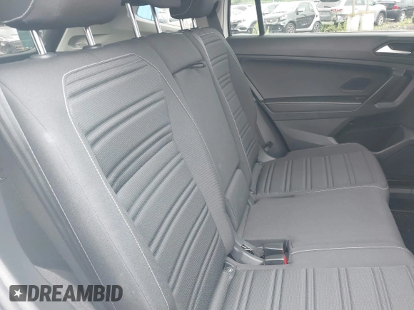 2022 Volkswagen Tiguan S with VIN 3VV0B7AX2NM080597, listed as a IAAI auction lot 39936601 with 28,208 mi miles. Bid and sale history available at carsss.com. Image 8.