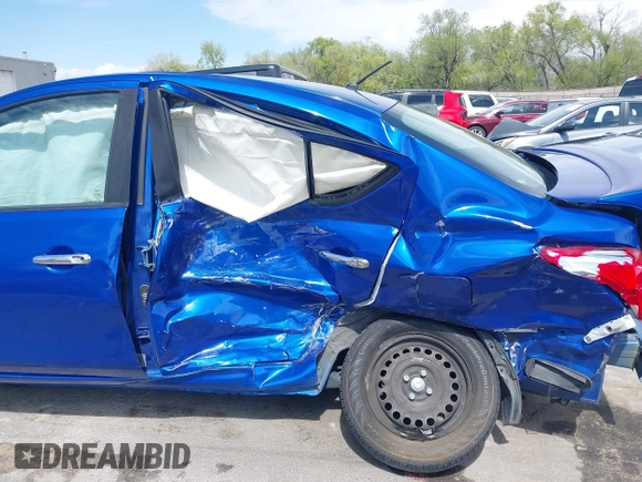2017 Nissan Versa SV with VIN 3N1CN7AP8HL875802, listed as a IAAI auction lot 42058019 with Not provided miles and . Bid and sale history available at DreamBid. Image 6.