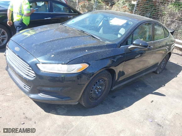 2014 Ford Fusion S with VIN 3FA6P0G75ER260528, listed as a IAAI auction lot 41847747 with 159,354 mi miles. Bid and sale history available at carsss.com. Image 2.