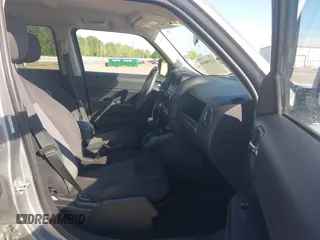 2015 Jeep Patriot Sport с VIN 1C4NJPBA8FD157262, выставлен на аукционе IAAI как лот 42190018 с пробегом 121 007 миль миль и . История ставок и продаж доступна на DreamBid. Изображение 5.