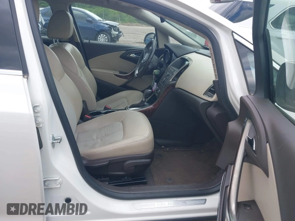 2013 Buick Verano Convenience Group with VIN 1G4PR5SK7D4218785, listed as a IAAI auction lot 41952127 with 105,032 mi miles. Bid and sale history available at carsss.com. Image 5.