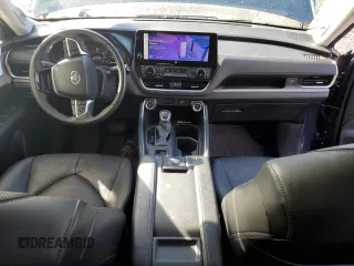 2024 Toyota Highlander XLE z VIN 5TDAAAB57RS013905, wystawiony jako Copart lot #48954735 z przebiegiem 9 006 mil mil oraz Szkoda całkowita • Salvage title. Historia ofert i sprzedaży dostępna na DreamBid. Obrazek 8.