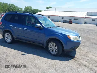 2011 Subaru Forester X Limited z VIN JF2SHBEC2BH765152, wystawiony jako IAAI lot #42755875 z przebiegiem 191 823 mil mil oraz . Historia ofert i sprzedaży dostępna na DreamBid. Obrazek 1.