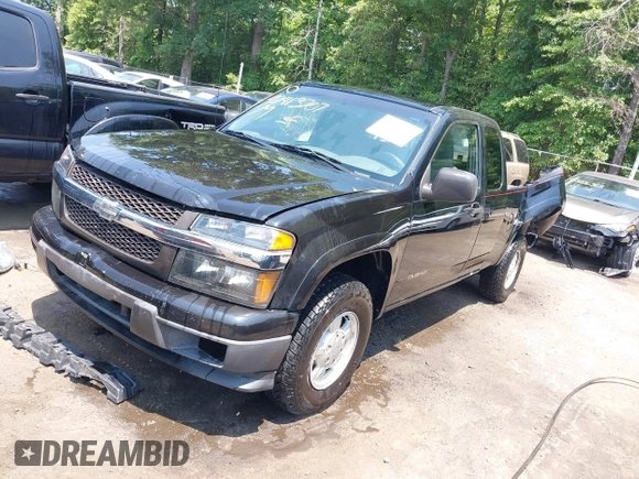 2005 Chevrolet Colorado LS Z71 z VIN 1GCDT196158100185, wystawiony jako IAAI lot #42413707 z przebiegiem 224 330 mil mil oraz . Historia ofert i sprzedaży dostępna na DreamBid. Obrazek 2.