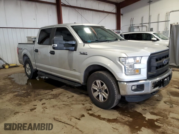 2015 Ford F-150 XLT with VIN 1FTEW1EP3FFC10534, listed as a Copart auction lot 45392165 with 159,633 mi miles and Salvage Title. Bid and sale history available at carsss.com. Image 4.