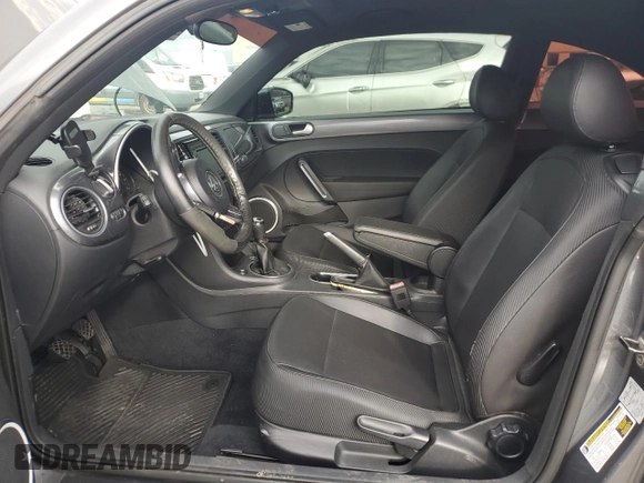 2012 Volkswagen Beetle with VIN 3VWHX7AT3CM658152, listed as a Copart auction lot 85363994 with 1,281 mi miles and Clean Title. Bid and sale history available at DreamBid. Image 7.