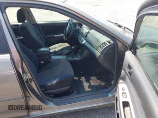 2005 Toyota Camry STD z VIN 4T1BE32K35U528105, wystawiony jako IAAI lot #42395590 z przebiegiem 167 251 mil mil oraz . Historia ofert i sprzedaży dostępna na DreamBid. Obrazek 5.