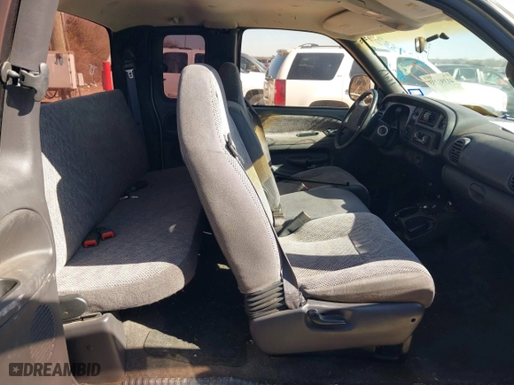 2001 Dodge Ram 1500 with VIN 1B7HC13Y61J282268, listed as a IAAI auction lot 41393335 with 154,846 mi miles. Bid and sale history available at carsss.com. Image 8.