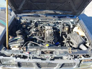 1995 Nissan Trucks 2WD with VIN 1N6SD11S2SC360369, listed as a IAAI auction lot 41256451 with 157,193 mi miles. Bid and sale history available at carsss.com. Image 10.