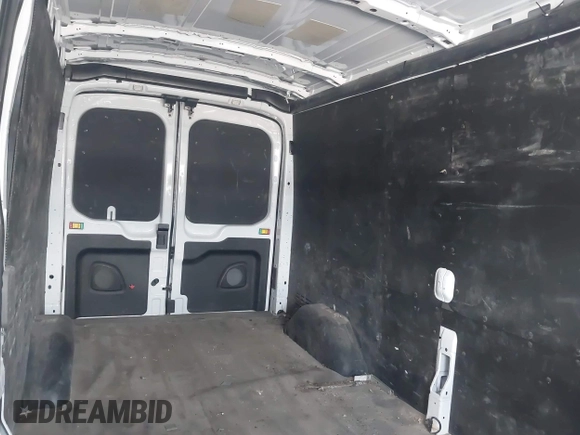 2023 Ford Transit Cargo с VIN 1FTBR1C86PKB70724, выставлен на аукционе IAAI как лот 42234731 с пробегом 30 264 миль миль и . История ставок и продаж доступна на DreamBid. Изображение 8.