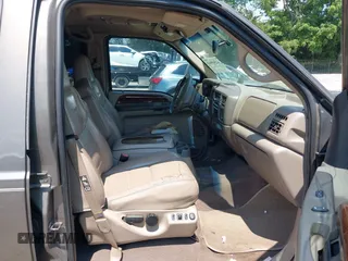 2002 Ford Excursion Limited с VIN 1FMNU42F22EA14602, выставлен на аукционе IAAI как лот 42569043 с пробегом 493 017 миль миль и . История ставок и продаж доступна на DreamBid. Изображение 5.