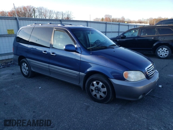 2003 Kia Sedona LX with VIN KNDUP131036461742, listed as a Copart auction lot 83338164 with 111,120 mi miles and Salvage Title. Bid and sale history available at carsss.com. Image 4.