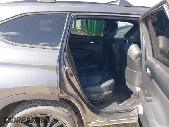 2023 Toyota Highlander L with VIN 5TDKDRBH2PS018687, listed as a IAAI auction lot 41709063 with 36,968 mi miles and . Bid and sale history available at DreamBid. Image 8.