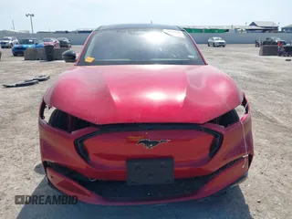 2023 Ford Mustang Mach-E Premium z VIN 3FMTK3R40PMA88565, wystawiony jako IAAI lot #42245792 z przebiegiem 21 394 mil mil oraz . Historia ofert i sprzedaży dostępna na DreamBid. Obrazek 13.