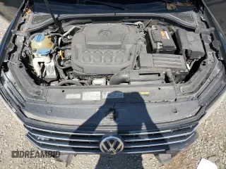 2018 Volkswagen Passat S z VIN 1VWAA7A37JC006863, wystawiony jako Copart lot #52935235 z przebiegiem 181 360 mil mil oraz Czysty tytuł • Clean title. Historia ofert i sprzedaży dostępna na DreamBid. Obrazek 11.