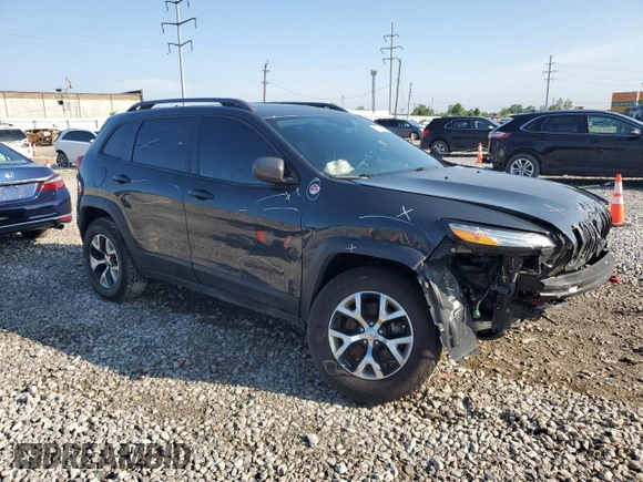 2017 Jeep Cherokee Trailhawk with VIN 1C4PJMBS0HW517406, listed as a Copart auction lot 61254315 with 99,284 mi miles and Clean title. Bid and sale history available at DreamBid. Image 4.