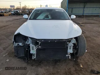 2017 Alfa Romeo Giulia with VIN ZARFAEBN0H7551521, listed as a Copart auction lot 81838884 with 0 mi miles and Salvage Title. Bid and sale history available at carsss.com. Image 5.
