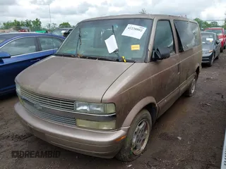 2004 Chevrolet Astro z VIN 1GNEL19X14B103027, wystawiony jako IAAI lot #42238802 z przebiegiem 155 347 mil mil oraz . Historia ofert i sprzedaży dostępna na DreamBid. Obrazek 2.