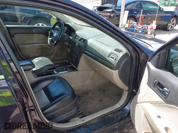 2007 Mercury Milan Premier with VIN 3MEHM08107R626547, listed as a IAAI auction lot 42223921 with 211,862 mi miles and . Bid and sale history available at DreamBid. Image 5.