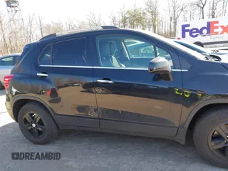 2019 Chevrolet Trax LT z VIN KL7CJLSB1KB774921, wystawiony jako IAAI lot #41590380 z przebiegiem 56 377 mil mil oraz . Historia ofert i sprzedaży dostępna na DreamBid. Obrazek 14.