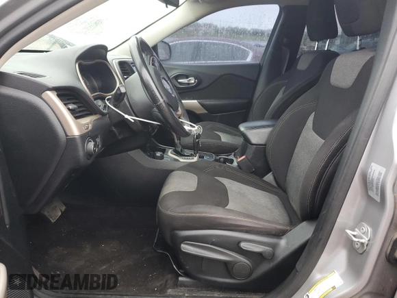 2018 Jeep Cherokee Latitude with VIN 1C4PJMCB8JD523356, listed as a Copart auction lot 58819505 with 107,182 mi miles and Salvage title. Bid and sale history available at DreamBid. Image 7.