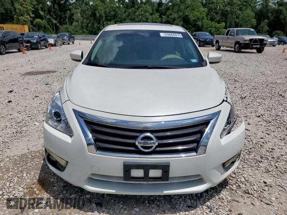 2015 Nissan Altima 2.5 with VIN 1N4AL3AP2FN899406, listed as a Copart auction lot 59684015 with 140,965 mi miles and Salvage title. Bid and sale history available at DreamBid. Image 5.