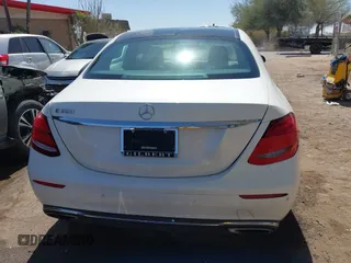 2019 Mercedes-Benz E-Class E 300 with VIN WDDZF4JBXKA597397, listed as a IAAI auction lot 41724672 with 99,258 mi miles. Bid and sale history available at carsss.com. Image 16.
