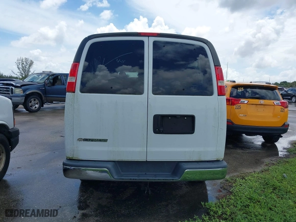 2019 Chevrolet Express Passenger LT with VIN 1GAZGPFG2K1247624, listed as a IAAI auction lot 30701525 with 22,150 mi miles. Bid and sale history available at carsss.com. Image 15.