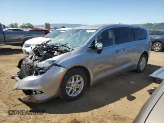 2019 Chrysler Pacifica Touring with VIN 2C4RC1DG8KR559607, listed as a Copart auction lot 55161035 with 113,657 mi miles and Salvage title. Bid and sale history available at DreamBid. Image 1.