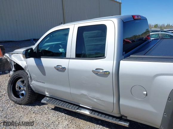 2018 Chevrolet Silverado 1500 Custom with VIN 1GCRCPEC3JZ117322, listed as a IAAI auction lot 41719888 with 173,623 mi miles. Bid and sale history available at carsss.com. Image 14.