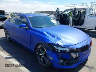 2020 BMW 4 Series 430i z VIN WBA4W3C02LFH16817, wystawiony jako IAAI lot #42396720 z przebiegiem 67 212 mil mil oraz . Historia ofert i sprzedaży dostępna na DreamBid. Obrazek 1.