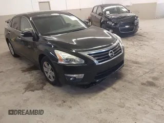 2014 Nissan Altima S z VIN 1N4AL3AP4EC145207, wystawiony jako IAAI lot #41969317 z przebiegiem 142 491 mil mil oraz . Historia ofert i sprzedaży dostępna na DreamBid. Obrazek 1.