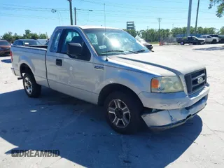 2004 Ford F-150 XL with VIN 1FTRF12W64NB80641, listed as a IAAI auction lot 41815717 with 258,175 mi miles. Bid and sale history available at carsss.com. Image 1.
