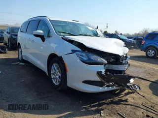 2020 Chrysler Voyager LXI with VIN 2C4RC1DG2LR172438, listed as a IAAI auction lot 41747352 with 100,524 mi miles. Bid and sale history available at carsss.com. Image 1.