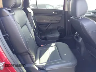 2022 Volkswagen Atlas 3.6L V6 SE w/Technology with VIN 1V2HR2CA3NC536146, listed as a IAAI auction lot 41090757 with 30,488 mi miles. Bid and sale history available at carsss.com. Image 8.