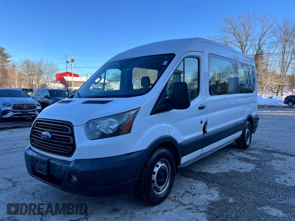 2015 Ford Transit Passenger XL z VIN 1FBAX2CM5FKA92783, wystawiony jako Copart lot #58664645 z przebiegiem 277 933 mil mil oraz Czysty tytuł • Clean title. Historia ofert i sprzedaży dostępna na DreamBid. Obrazek 2.