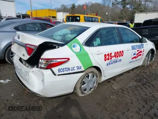 2017 Toyota Camry Hybrid LE with VIN 4T1BD1FK3HU206313, listed as a IAAI auction lot 41479110 with 416,578 mi miles. Bid and sale history available at carsss.com. Image 4.