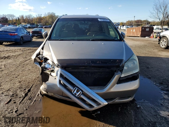 2005 Honda Odyssey EX z VIN 5FNRL384X5B420963, wystawiony jako Copart lot #50137915 z przebiegiem Nie podano mil oraz Nie do naprawy • Non repairable. Historia ofert i sprzedaży dostępna na DreamBid. Obrazek 10.