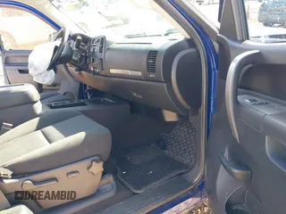 2013 Chevrolet Silverado 1500 LT with VIN 1GCRKSE71DZ170484, listed as a IAAI auction lot 41430722 with 79,946 mi miles and . Bid and sale history available at DreamBid. Image 5.