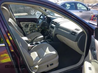 2011 Ford Fusion SEL with VIN 3FAHP0JA7BR220265, listed as a IAAI auction lot 42019909 with 170,287 mi miles. Bid and sale history available at carsss.com. Image 5.